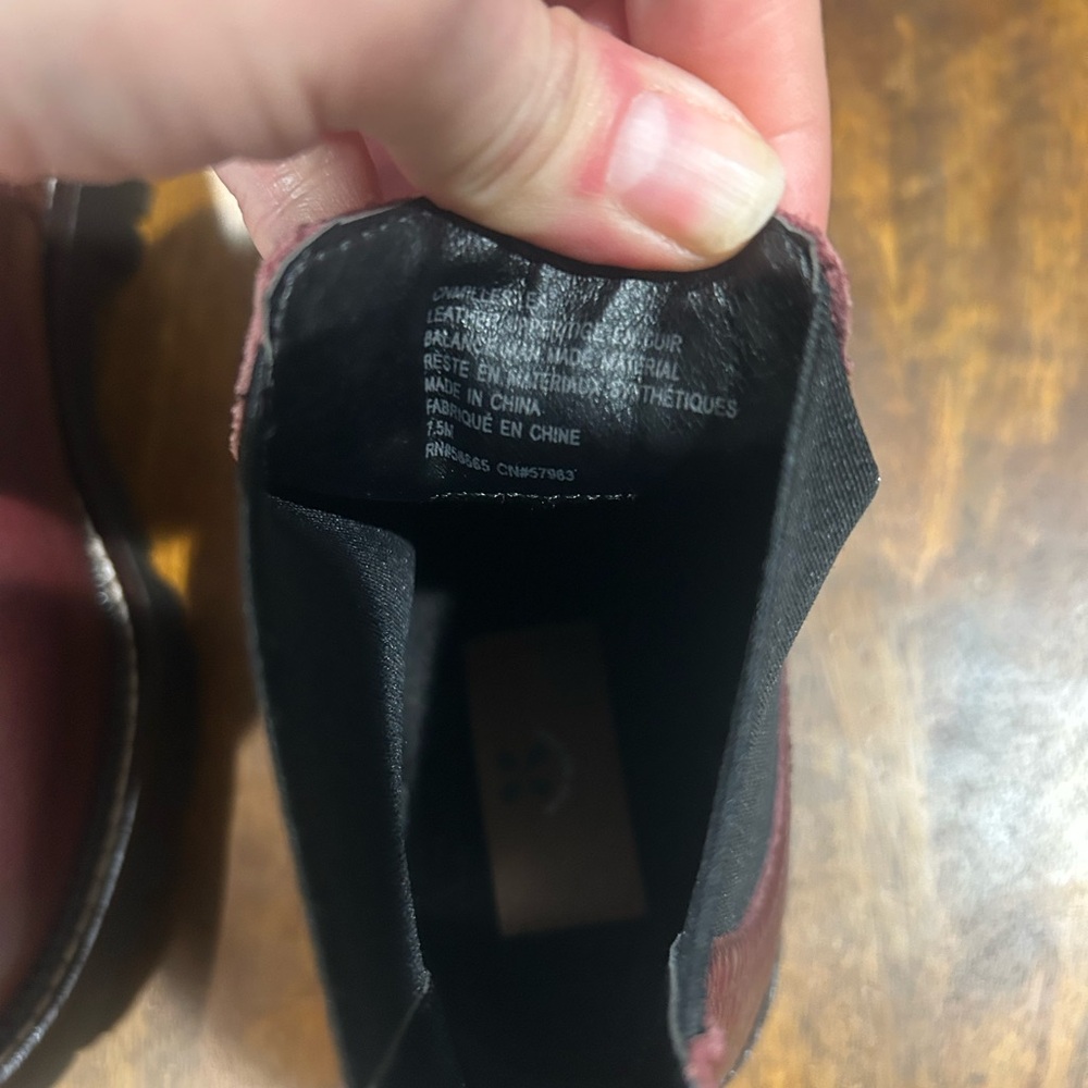 Calson Burgundy Leather Chelsea Boots - Picture 7 of 8